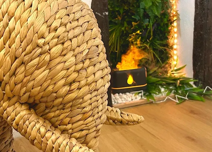 L 'ecrin - Balneo & Cineroom * 푸아티에