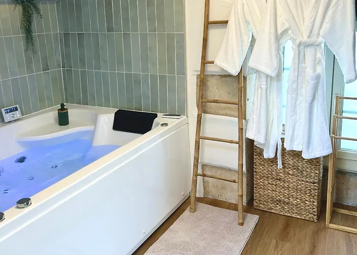 L 'ecrin - Balneo & Cineroom Vakantiehuis Poitiers