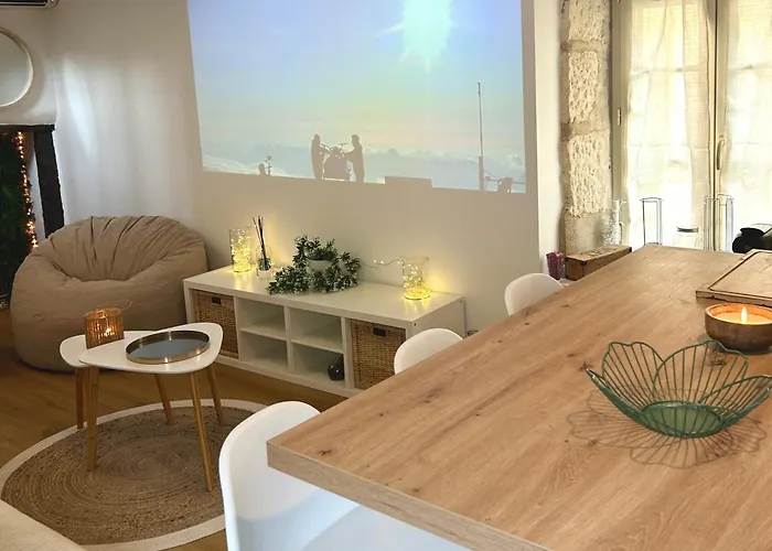 Vakantiehuis L 'ecrin - Balneo & Cineroom *